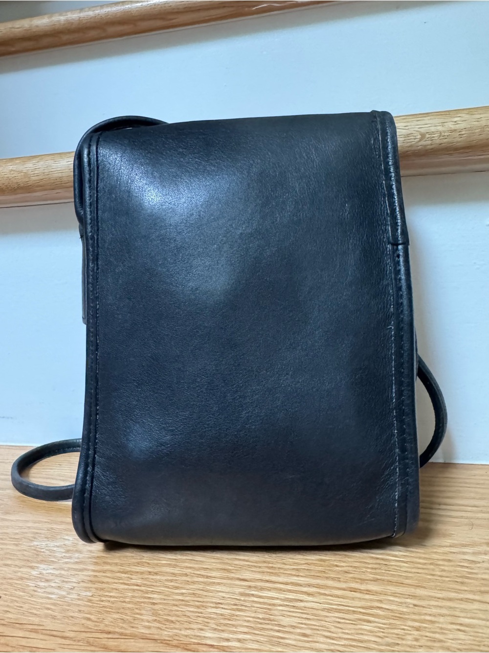 Vintage Coach Scooter Black Leather Crossbody 9893, Made in USA - Picture 5 of 13
